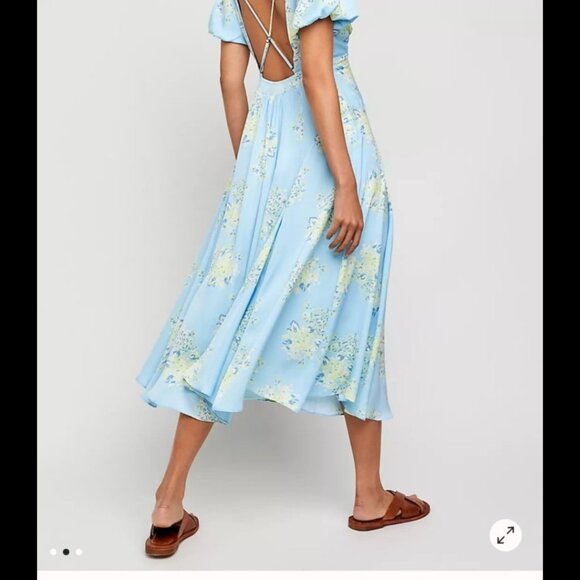 Women’s Free People Laura Midi Dress in Blue Floral - Picture 2 of 9